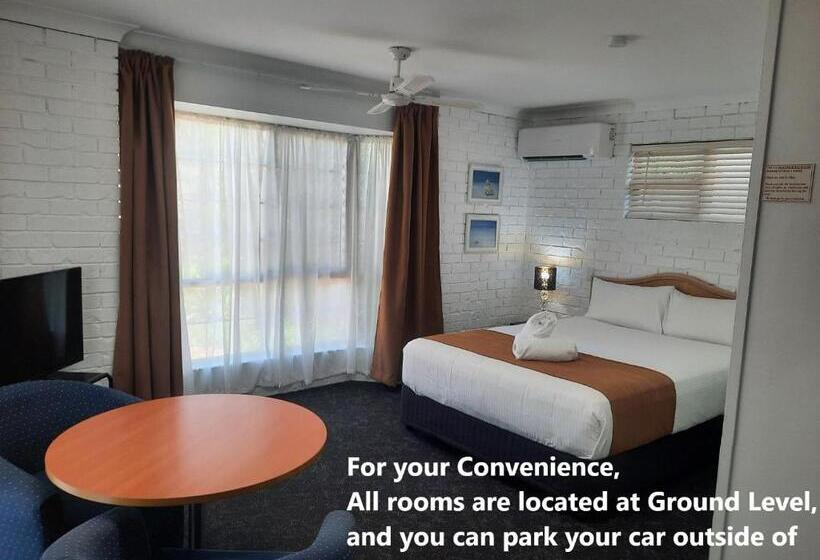 Номер Стандарт, Cleveland Motor Inn