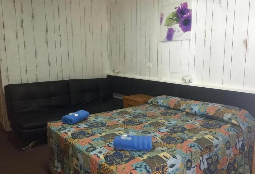 이코노미 룸, Tropical City Motor Inn