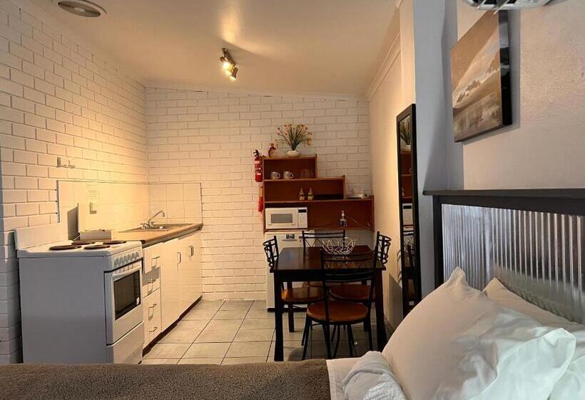 스탠다드 스튜디오 정원 전망, Smugglers Rest Apartments Dover