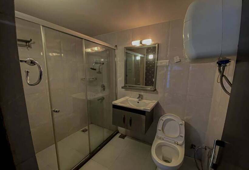 Номер Deluxe, Ahr Windsor The Mall Shimla