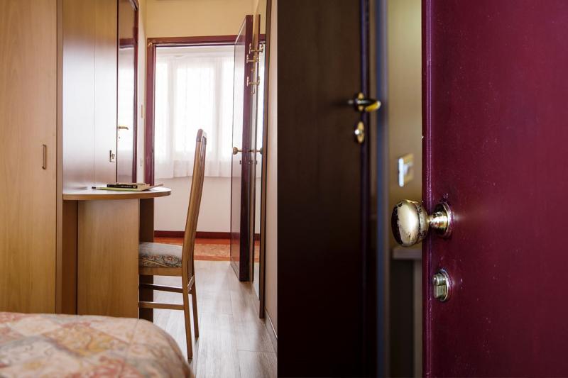 Quarto Estandar, Aries
