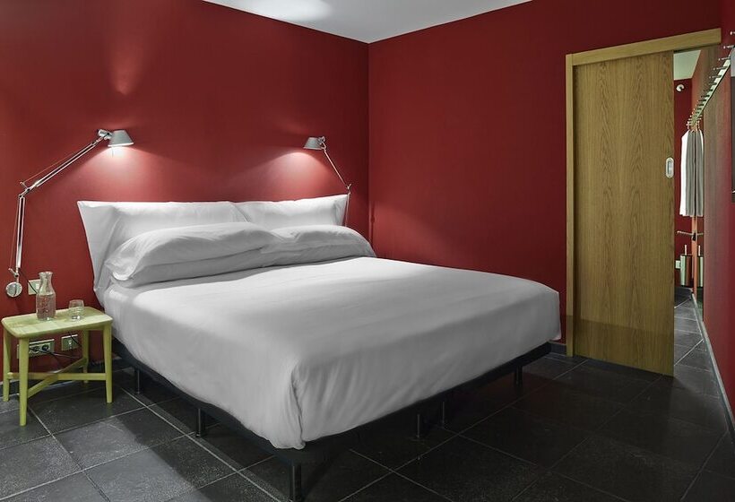 سوییت, Casa Camper Barcelona