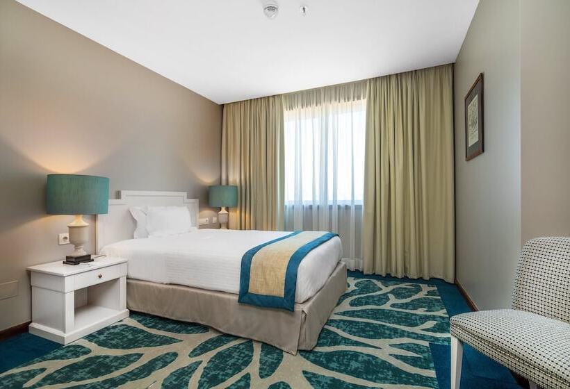 Люкс 2 Спальни, Holiday Inn Porto Gaia, An Ihg