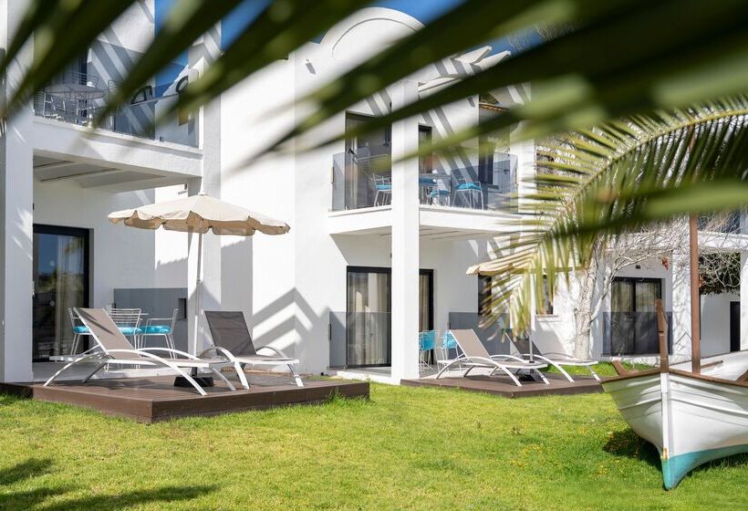 Superior Svit, Marsenses Paradise Club