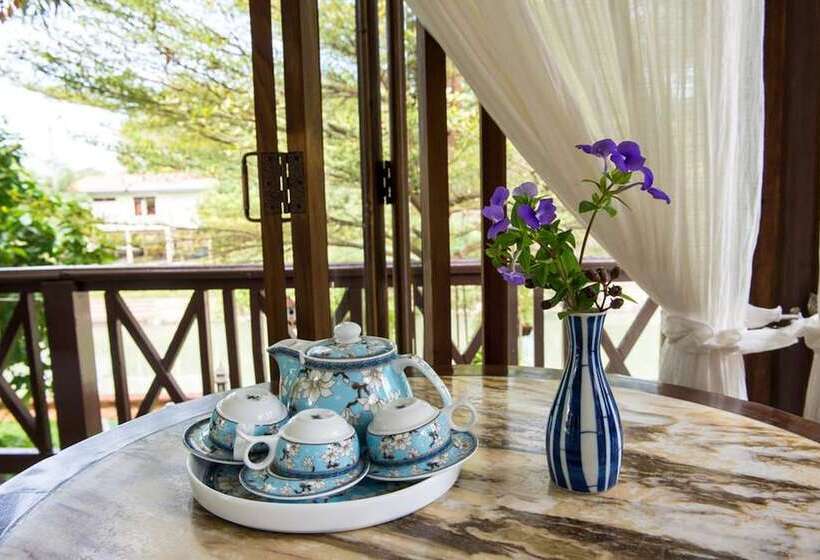 اتاق استاندارد با چشم‌انداز رودخانه, Phuttal Residence
