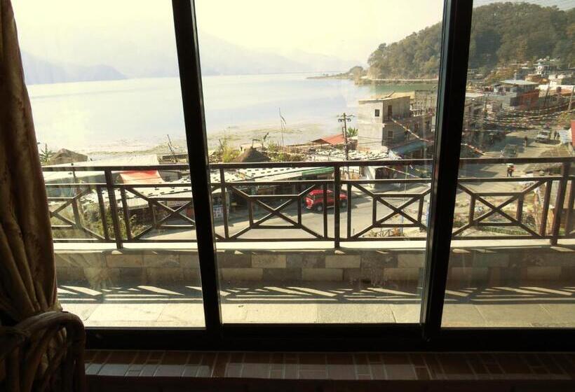 اتاق لوکس با بالکن, Lake Vision Guesthouse