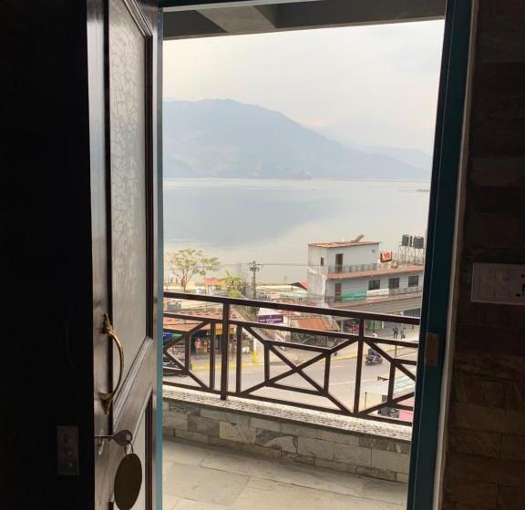 اتاق استاندارد با چشم‌انداز دریاچه, Lake Vision Guesthouse