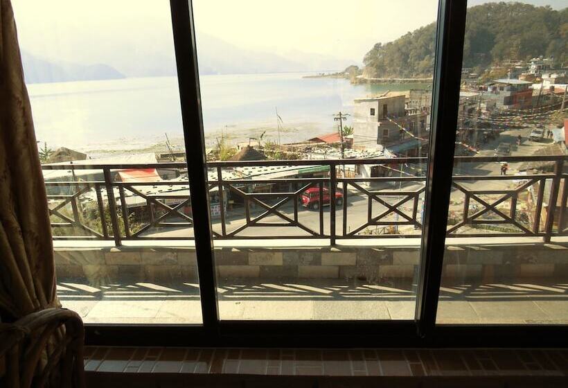 اتاق لوکس با چشم‌انداز دریاچه, Lake Vision Guesthouse