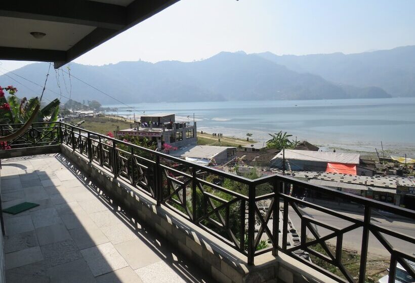 اتاق لوکس با چشم‌انداز دریاچه, Lake Vision Guesthouse