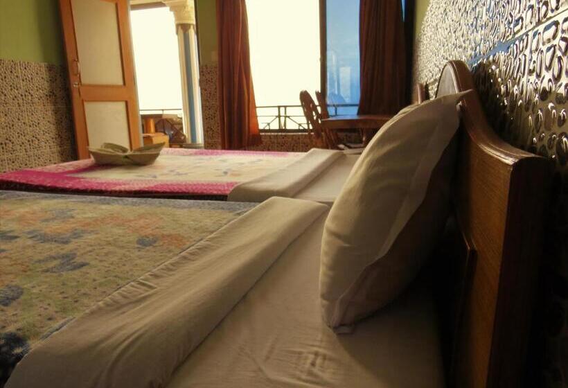 اتاق لوکس با چشم‌انداز دریاچه, Lake Vision Guesthouse