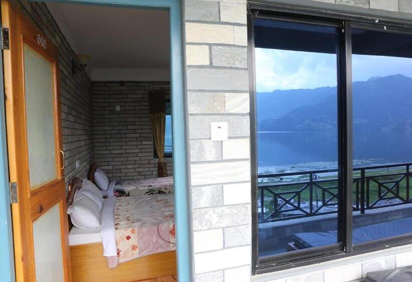 اتاق لوکس با چشم‌انداز دریاچه, Lake Vision Guesthouse