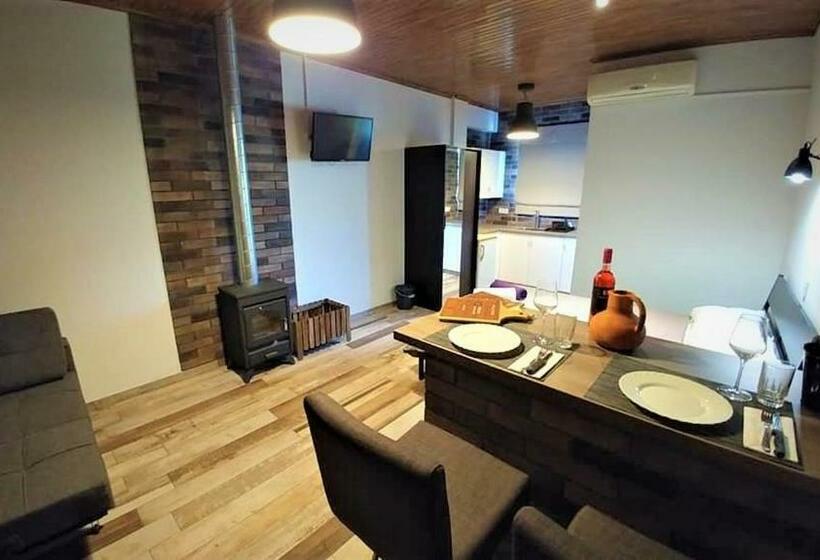 标准间带山景, Perneia Rooms