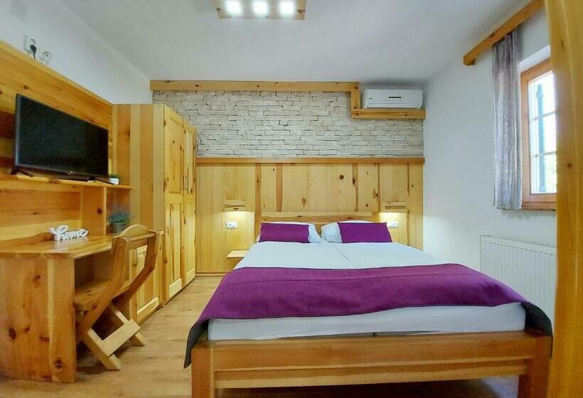 اتاق سوپریور خانوادگی, Plitvice Ethno House