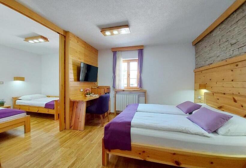 اتاق سوپریور چهار تخته, Plitvice Ethno House