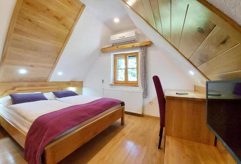 Economy Triple Room, Plitvice Ethno House