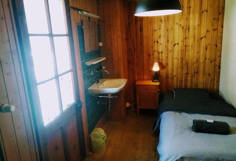 バルコニー付きシングルスタンダードルーム, Hôtel Pension Du Lac Bleu