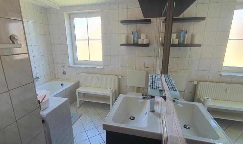 Апартаменты 3 Спальни, Apartment Marx
