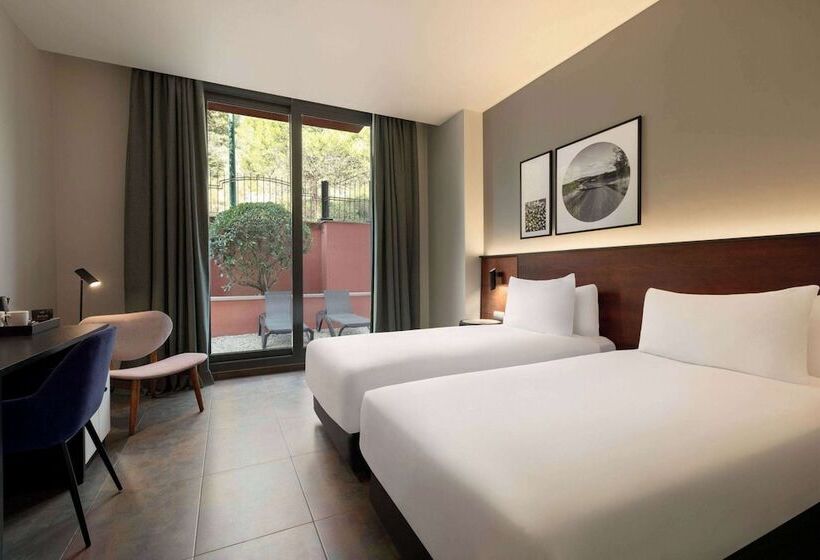 اتاق استاندارد با تراس, Dolce by Wyndham Barcelona Resort