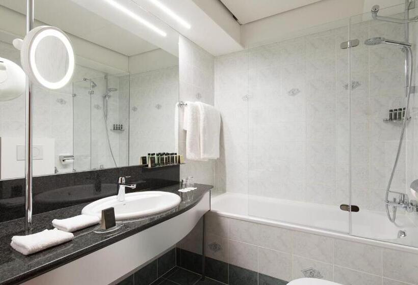 اتاق راحتی, Grand Hotel Union Eurostars