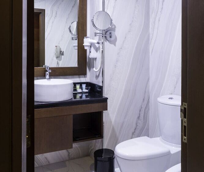 Номер Deluxe, Howard Johnson Bur Dubai