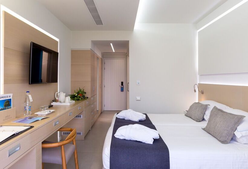 Номер Deluxe, Neptune Luxury Resort