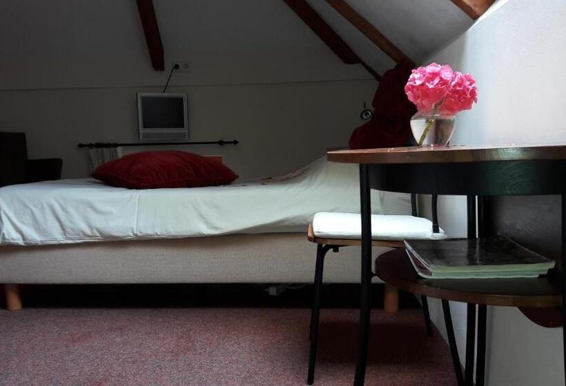 חדר סטנדרד יחיד חדר אמבטיה משותף, Bed & Breakfast Onder Dak