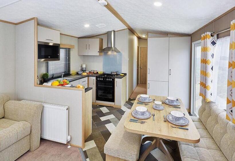 Дом 2 Спальни, Wild Rose Holiday Park