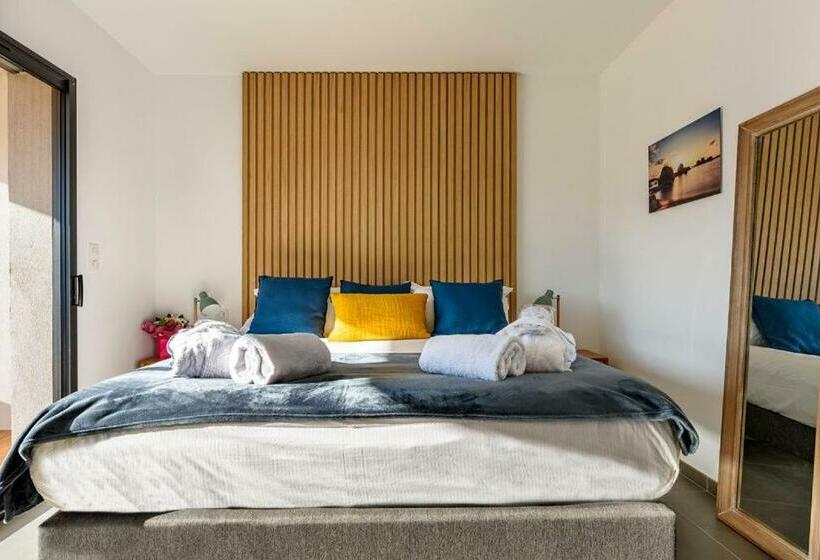 Люкс Повышенной Комфортности, Calarossa Bay Resort