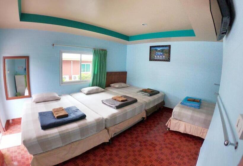 اتاق لوکس چهار تخته, Somjainuk Resort 2