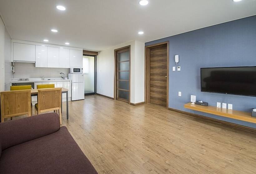 Family Suite, W Ocean Pension