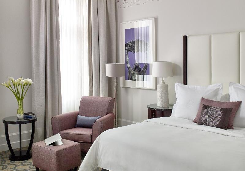 اتاق استاندارد با تخت بزرگ, Four Seasons Hotel Gresham Palace Budapest