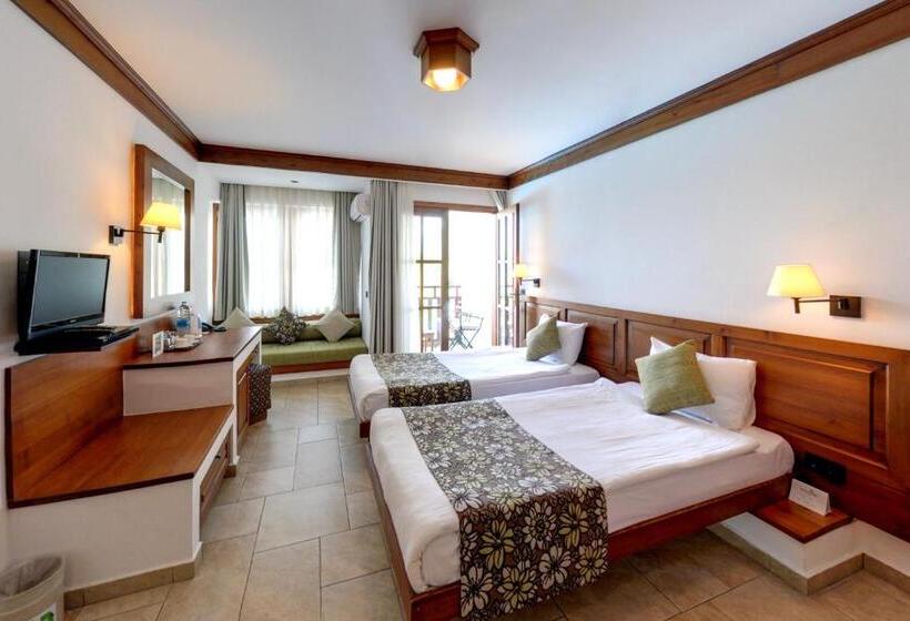 Номер Superior, Montana Pine Resort   All Inclusive
