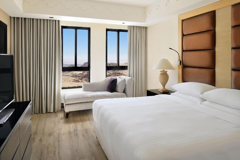 سوئیت با تخت بزرگ, Petra Marriott