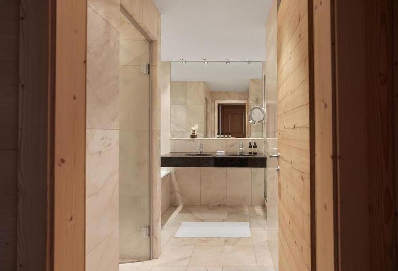 سوییت جونیور, Top Hotel Hochgurgl