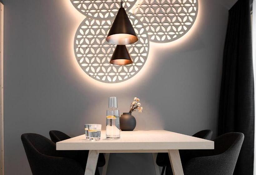 سوییت, Amrai Suites