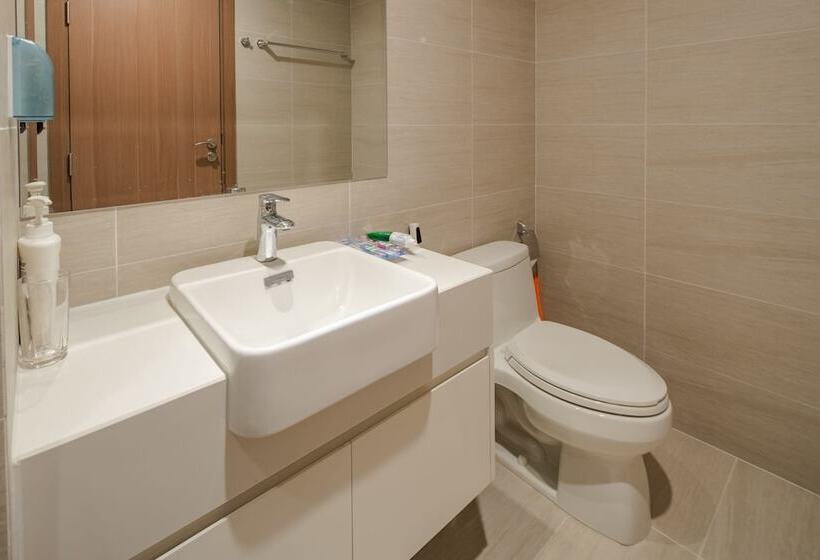 آپارتمان لوکس 2 خوابه, Luxury Apartment Vinhomes Skylake
