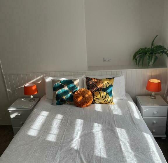 اتاق استاندارد, Rivendell Guest House