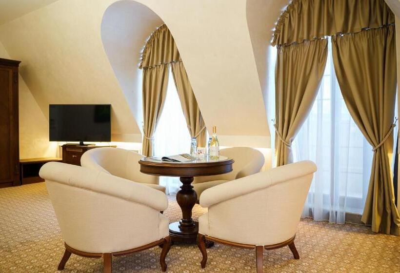 استودیوی استاندارد, Residence City Garden   Certificate Of Excellence 3rd Place In Top 10 Best Five Stars City Hotels Fo