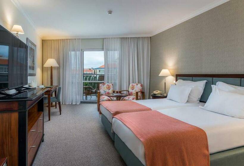 Номер Стандарт Боковой Вид на Море, Pestana Grand Ocean Resort
