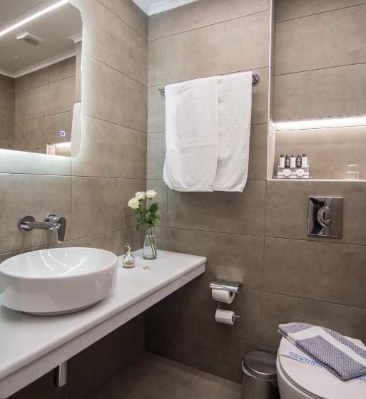 Economy Triple Room, Parnassos Delphi