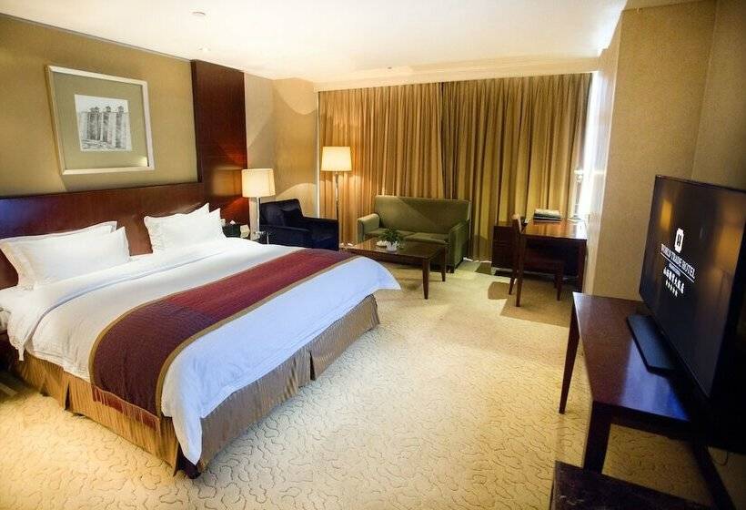 Deluxe Room, World Trade