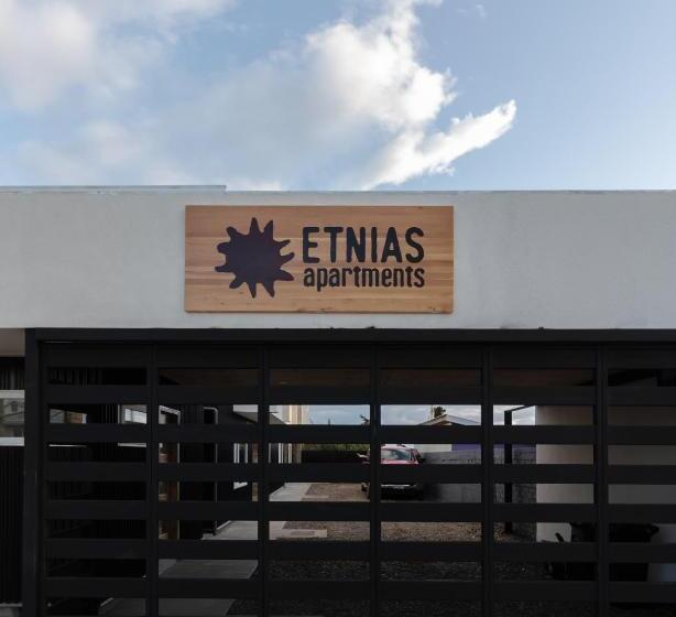 带2个卧室的公寓, Etnias Apartments