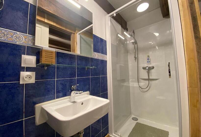 اتاق استاندارد, Chambres D'hôtes Du Manoir Du Haut Salmon