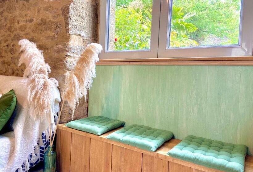 سوییت خانوادگی, Chambres D'hôtes Du Manoir Du Haut Salmon