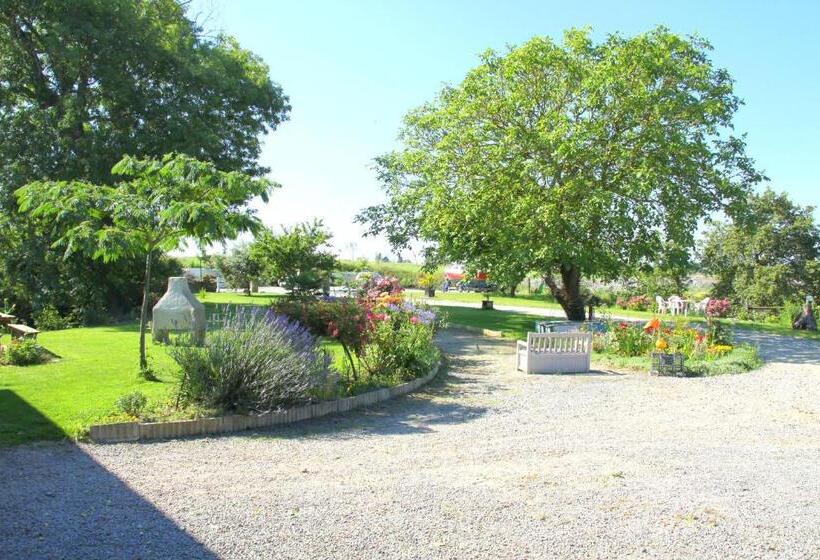 اتاق خانوادگی, Chambres D'hôtes Du Manoir Du Haut Salmon