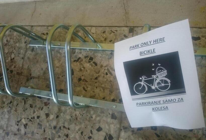 سوییت با چشم‌انداز دریا, Guest House Vila Luka