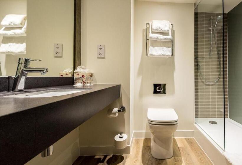 اتاق پرمیوم, Holiday Inn Lancaster, An Ihg