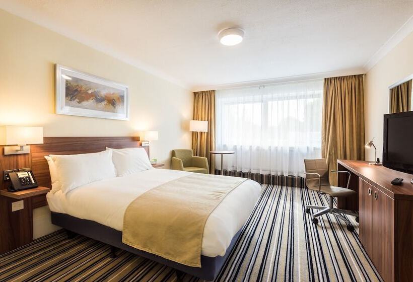 اتاق پرمیوم, Holiday Inn Lancaster, An Ihg