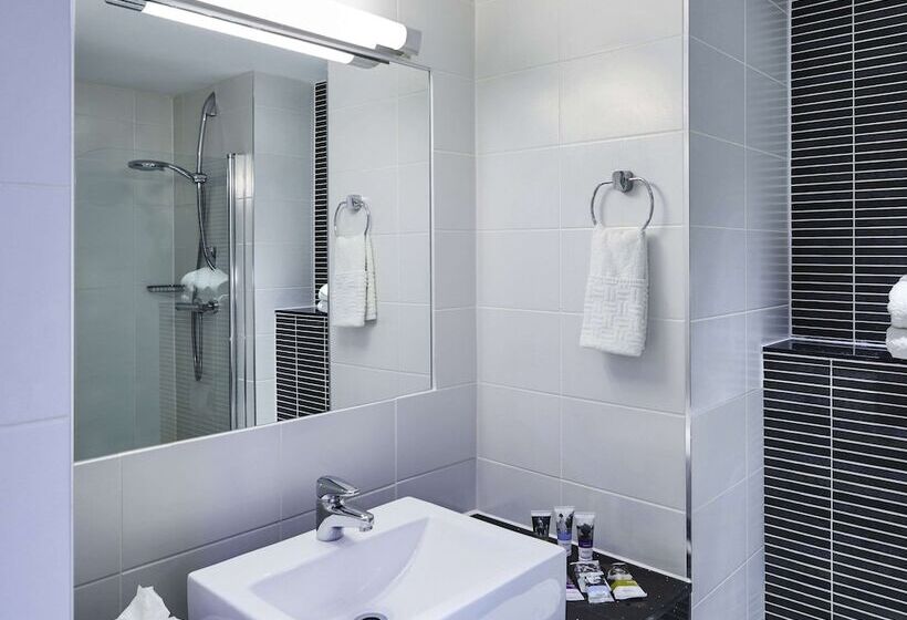 Классический Номер, Mercure St Helens