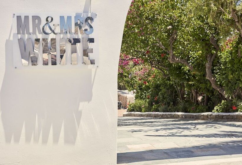 Номер Стандарт Вид на Сад, Mr And Mrs White Paros